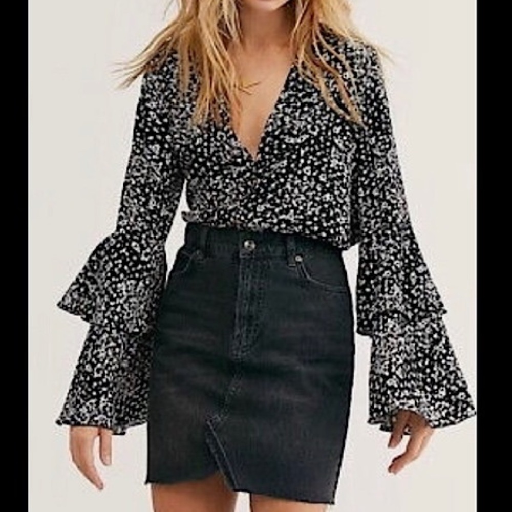 FREE People Intimately Ditsy Floral Bell Sleeve Bodysuit Black & White Size XS